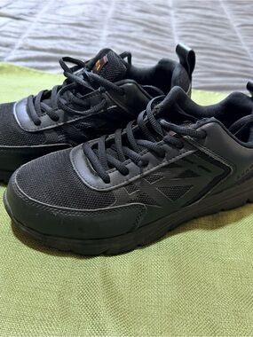 Eurostar Gavyn Women’s Steel Toe Work Shoes Black Size 7M ASTM I/75 C/75